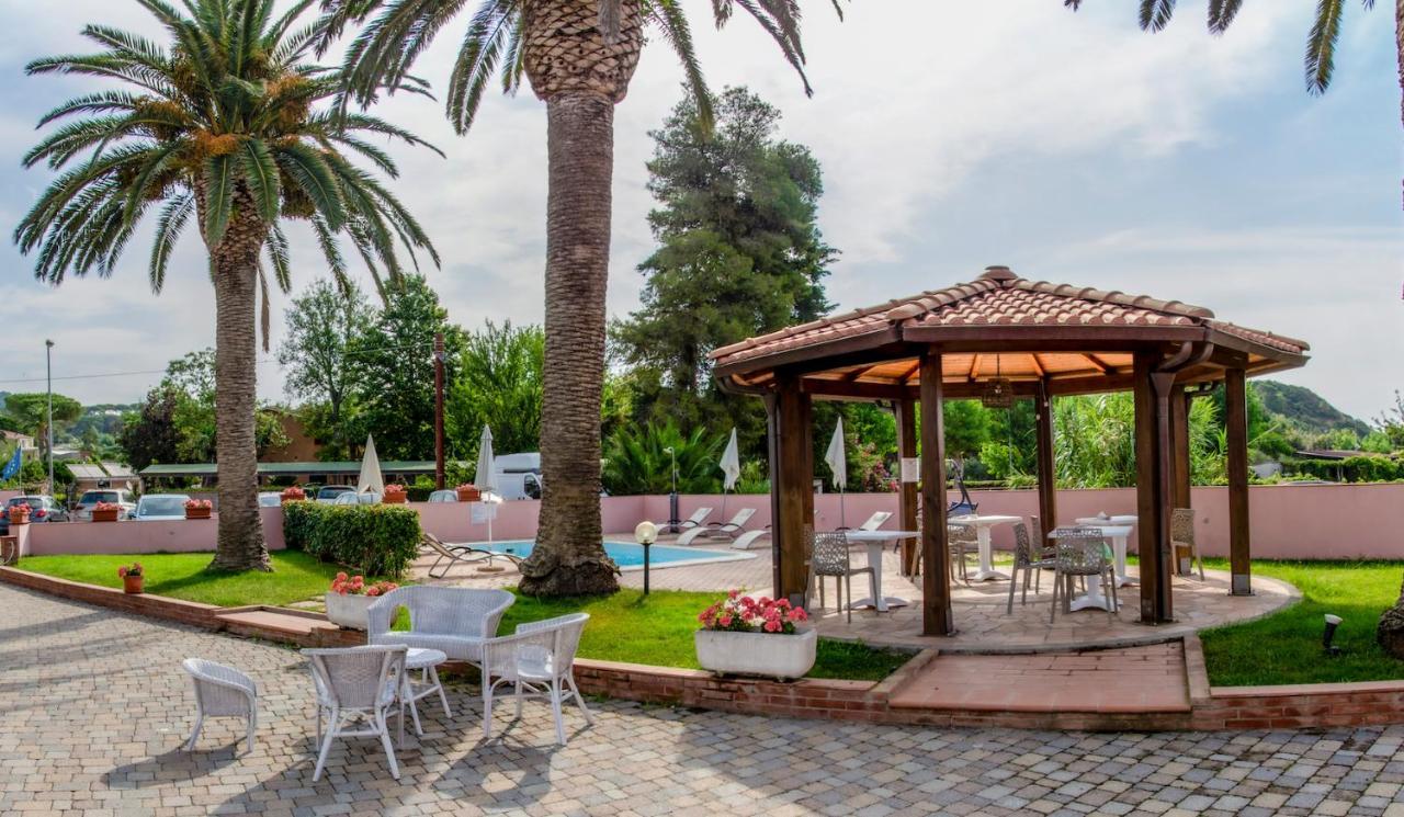 Hotel Villa Rosa Porto Azzurro Kültér fotó