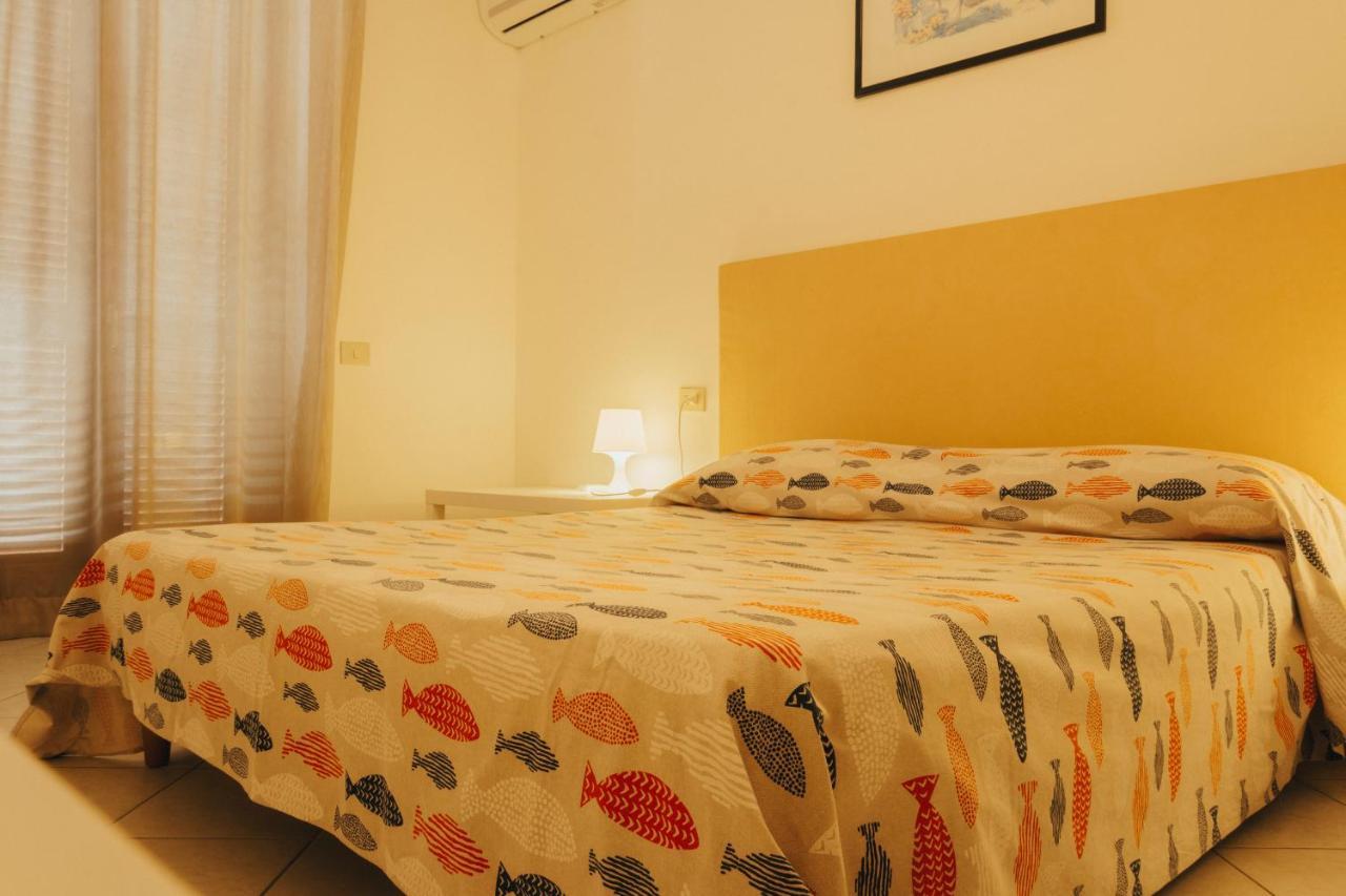 Hotel Villa Rosa Porto Azzurro Kültér fotó