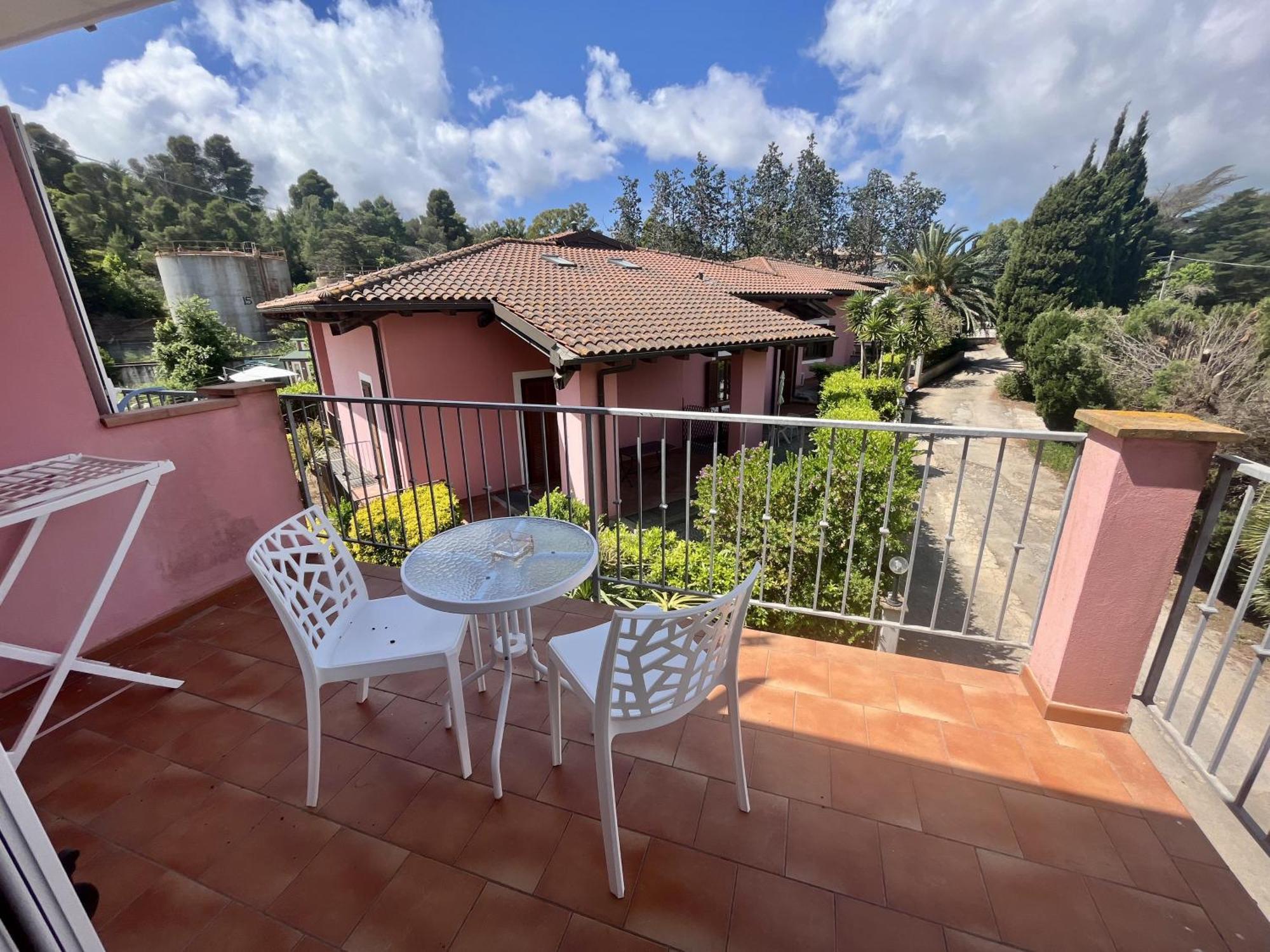 Hotel Villa Rosa Porto Azzurro Kültér fotó