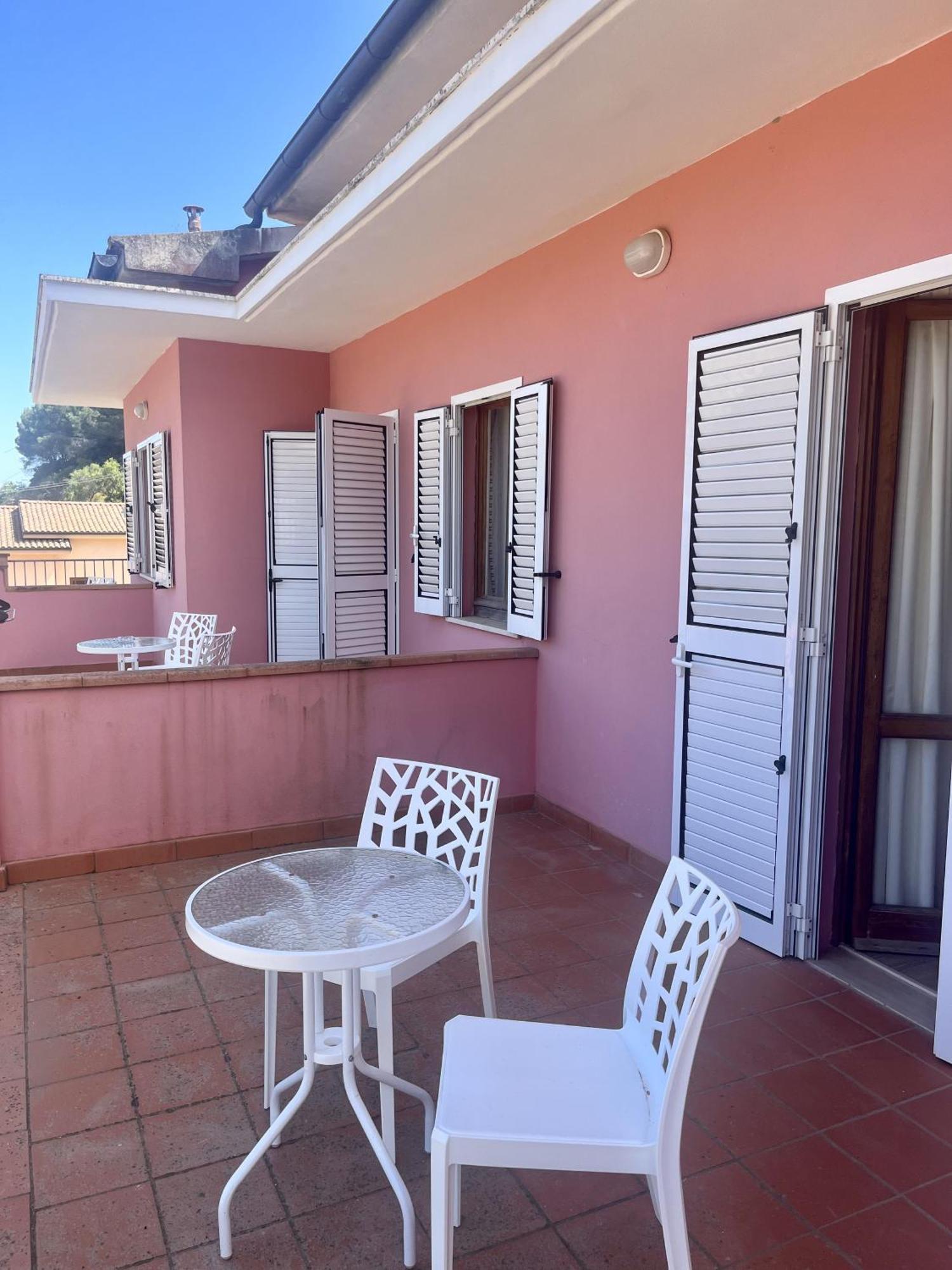 Hotel Villa Rosa Porto Azzurro Kültér fotó